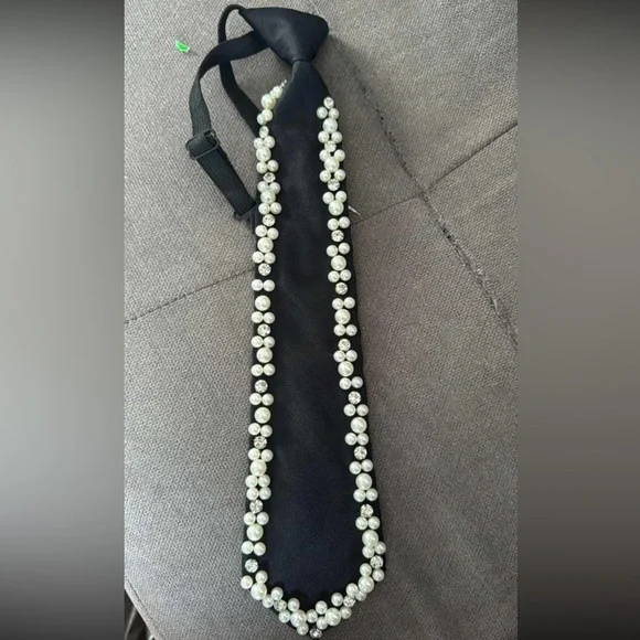 👔 Embellished Tie 👔 - Picture 4 of 4